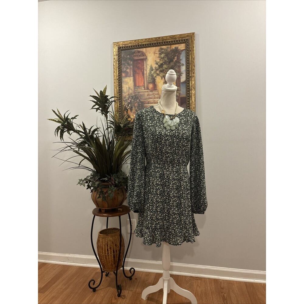 Lulus Women’s‎ size L Blooming Darlin' Green Floral Print Ruffled Dress Cutout